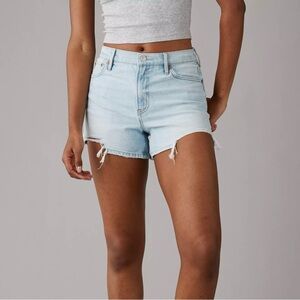 American Eagle 2 Relaxed Denim Women's Shorts High Rise Strigid Light Wash 2024